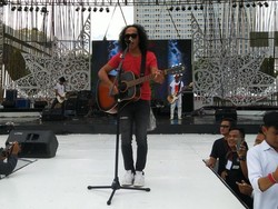 Lirik dan Chord Lagu Love Cursed dari Slank