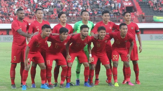 Mantan striker Timnas Indonesia, Kurniawan Dwi Yulianto, menyebut lebih riskan membuang gelandang daripada striker untuk melengkapi skuat Timnas Indonesia U-23.