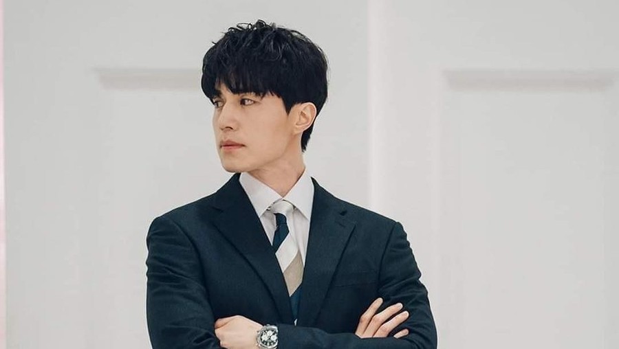 Lee Dong Wook Bantah Jadi Anggota Organisasi Keagamaan Shincheonji Dua artis Korea dikait-kaitkan dengan organisasi keagamaan tersebut. Nama Lee Dong Wook ikut disebut.