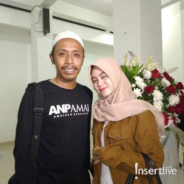 Dinamika Furry Sertya Jadi Pengantin Baru