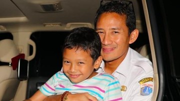 ALASAN ANAK SANDIAGA UNO GUNAKAN PONSEL DIAM-DIAM