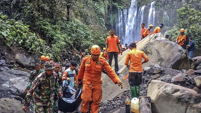 Badan Nasional Penanggulangan Bencana (BNPB) menegaskan bahwa sumber gempa di Lombok, Nusa Tenggara Barat (NTB) adalah sesar lokal Gunung Rinjanji.