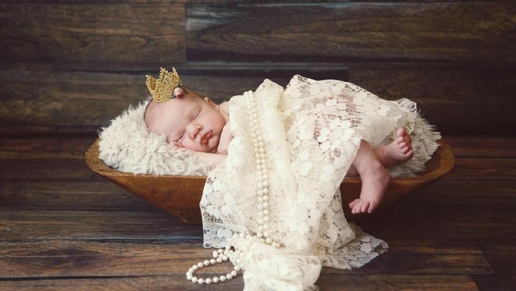 Freya Nama bayi perempuan bermakna ratu menjadi pilihan menarik untuk si kecil. Simak daftarnya di bawah ini.