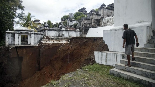 Keraton Yogyakarta Klarifikasi Soal Fenomena Ziarah Makam Imogiri Berbiaya Tinggi