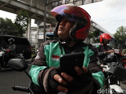 Hidup Driver Ojol Diombang-ambing PSBB
