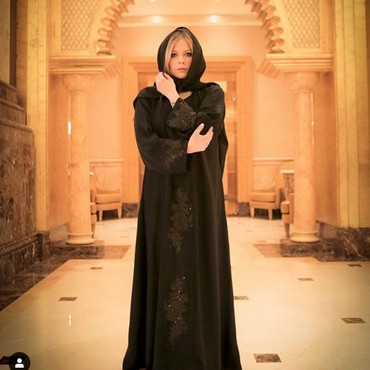 Akibat Virus Corona, Avril Lavigne Batalkan Tur di Asia