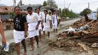 Diare dan ISPA Ancam Pengungsi Banjir Bandang di Sentani