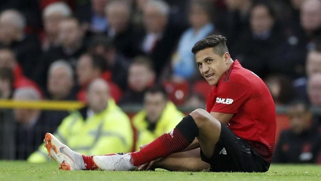 Manchester United dikabarkan harus kehilangan uang hingga Rp621 miliar jika Alexis Sanchez benar bergabung secara permanen dengan Inter Milan.