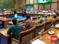 DPR Minta Nadiem Tertibkan Celah Pungli Dana BOS di Disdik