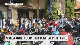 Warga Antre Rekam E-KTP Demi Hak Pilih Pemilu
