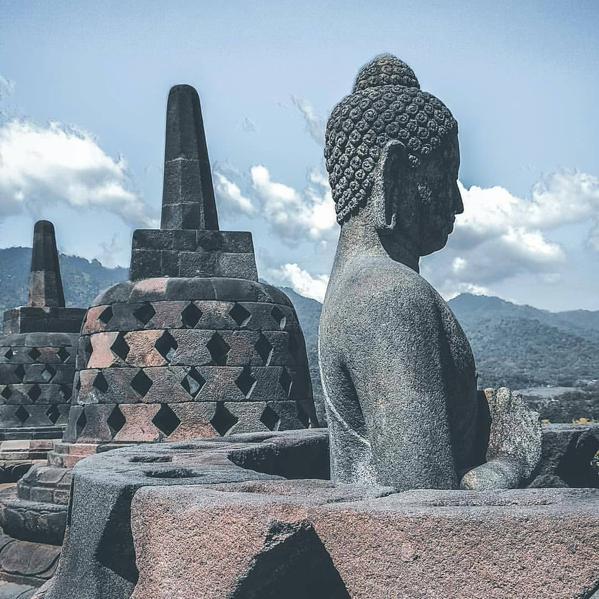 Super Junior dan TVXQ akan datang ke Indonesia dalam waktu dekat ini&period; Kedua boyband itu akan mengunjungi tempat wisata yang eksotis dan indah ini&period;