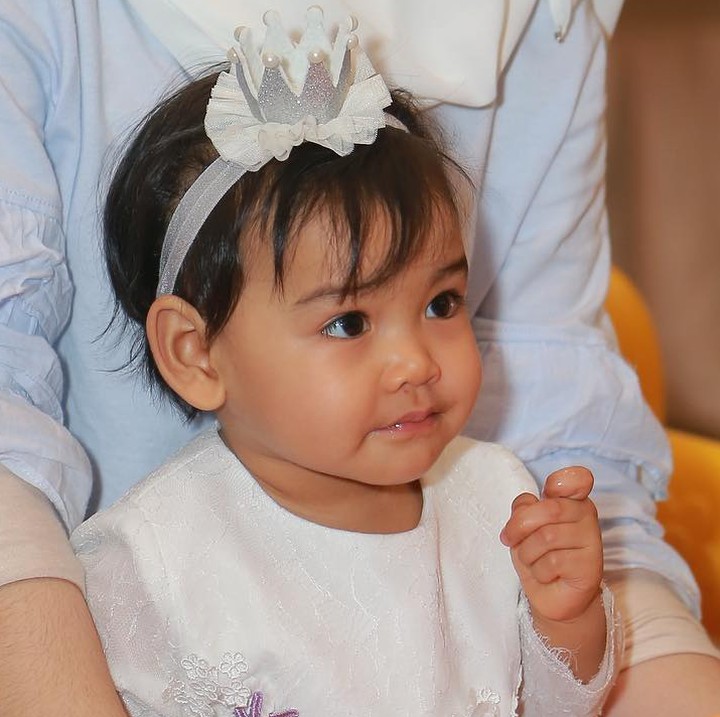 <p>Siti Aafiyah lahir pada 19 Maret 2018 lalu di Malaysia. (Foto: Instagram @ctdk)</p>