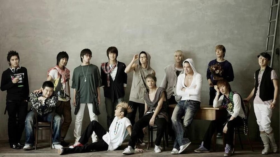 Personel grup Super Junior membentuk grup kecil untuk menyalurkan kreativitas individual.
