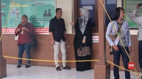 VIDEO: Kalapas Sukamiskin Hadapi Sidang Vonis Kasus Suap