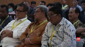 VIDEO: Aher dan Dedy Mizwar Bersaksi di Sidang Meikarta