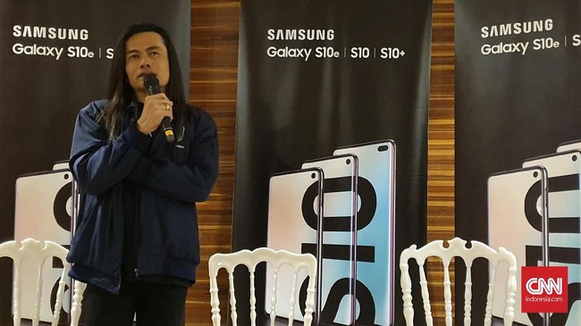 Sutradara Jay Subiakto membagikan tips untuk mengabadikan momen berbekal ponsel pintar.