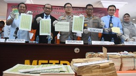 Polisi Ungkap Pemalsuan Materai Rugikan Negara Rp30 Miliar