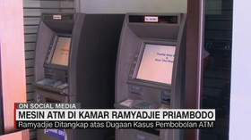 Mesin ATM di Kamar Ramyadjie Priambodo