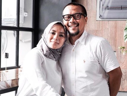 Soal Tradisi Memberi Anak Angpau Lebaran Menurut Enno Lerian