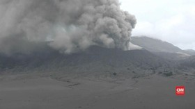 VIDEO: Dampak Abu Vulkanik Gunung Bromo