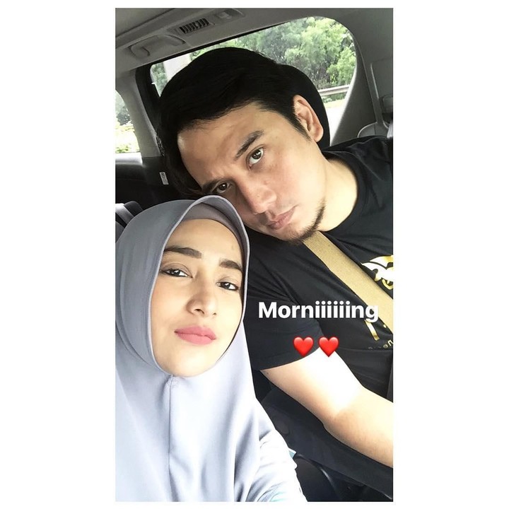 <p>Menyambut pagi hari dengan <em>selfie</em> bareng. Aih, <em>sweet</em> banget sih! (Foto: Instagram @cindyfatikasari18)</p>