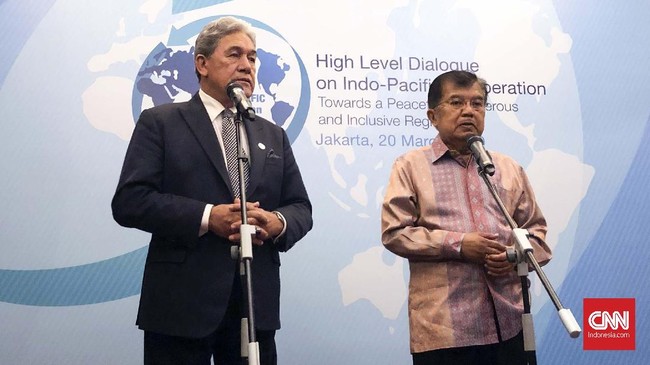 Wakil Perdana Menteri Selandia Baru, Winston Peters, menjanjikan membantu keluarga tiga WNI yang menjadi korban teror penembakan di Kota Christchurch.