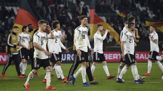 FOTO: Timnas 'Muda' Jerman Diimbangi Serbia