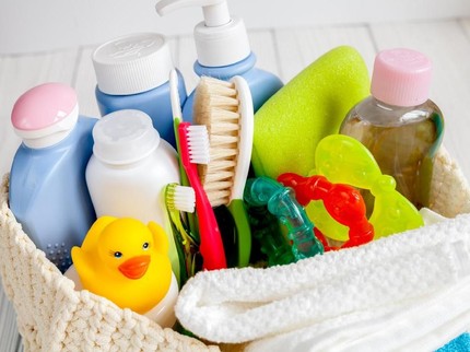 Pertimbangan Penting Sebelum Bunda Memilih Produk Kosmetik Bayi