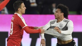 FOTO: Timnas 'Muda' Jerman Diimbangi Serbia