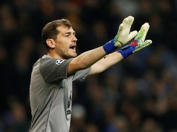 Casillas Kirim Sinyal Ingin Pulang ke Real Madrid