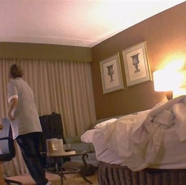 Alat Deteksi untuk Kamera Tersembunyi di Motel