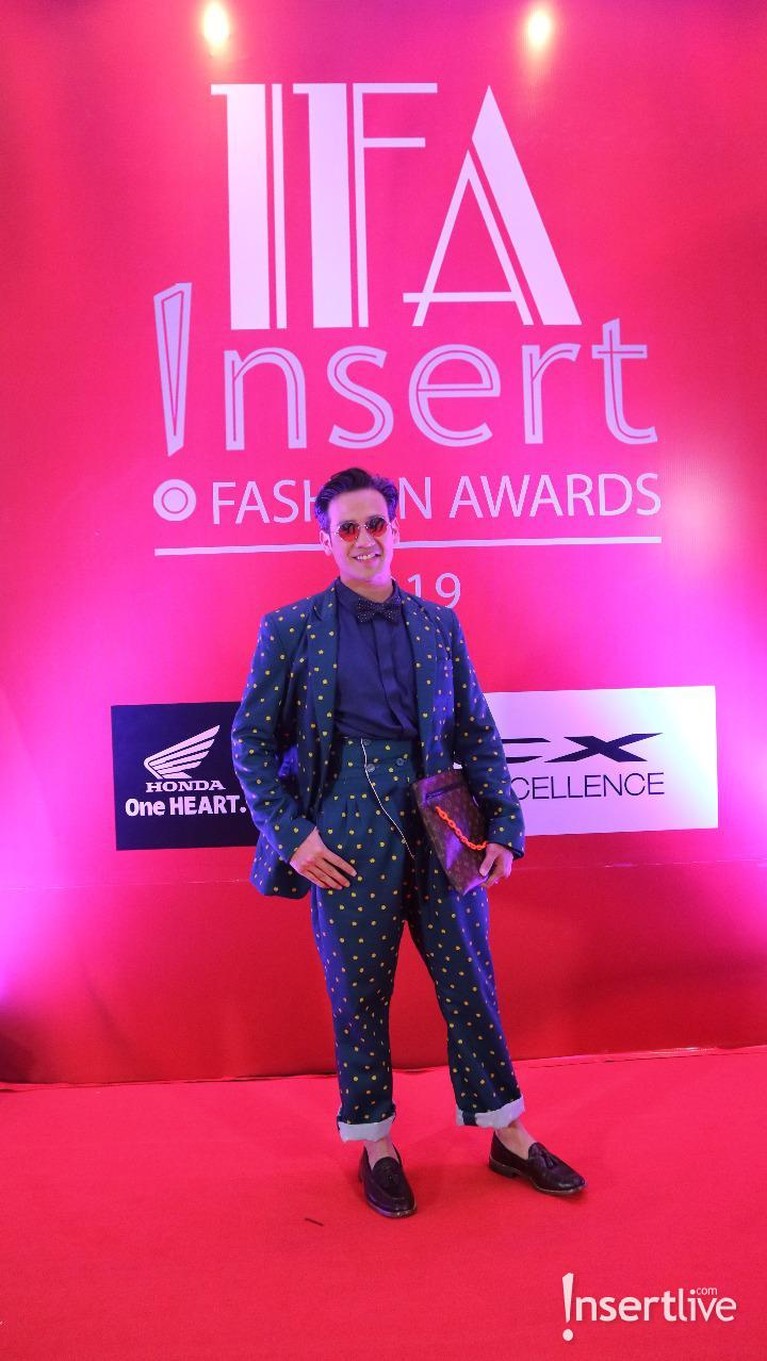 Insert Fashion Award 2019 sukses digelar Rabu (20/3). Para Artis juga hadir dengan penampilan memukau mereka. Seperti apa ya? Berikut ini deretan penampilannya.