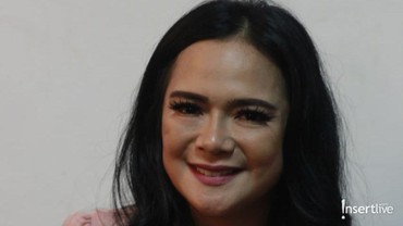 img-title Pasca Diceraikan, Shezy Idris Kini Jadi Ibu Sekaligus Ayah