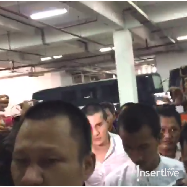 Jalani Sidang Perdana, Steve Emmanuel Pamer Kepala Plontos