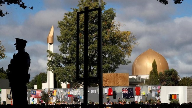 Selandia Baru memulai penyelidikan terhadap intelijen dan kepolisian terkait dugaan kedua lembaga itu sudah mengetahui kemungkinan teror di Christchurch.