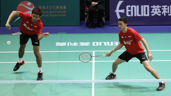 Indonesia berhasil lolos ke semifinal Kejuaraan Bulutangkis Beregu Campuran Asia 2019 setelah menyingkirkan Singapura dengan skor 3-0.
