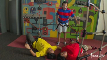 Ruben Onsu Ajak Penonton Brownis Seru-seruan di Wall Climbing