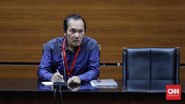 Revisi UU, Wakil Ketua Minta Anggaran KPK Ditingkatkan Wakil Ketua KPK Saut Situmorang berharap revisi UU Nomor 30 tahun 2002 tentang Komisi Pemberantasan Korupsi bisa memperkuat anggaran komisi antirasuah itu.