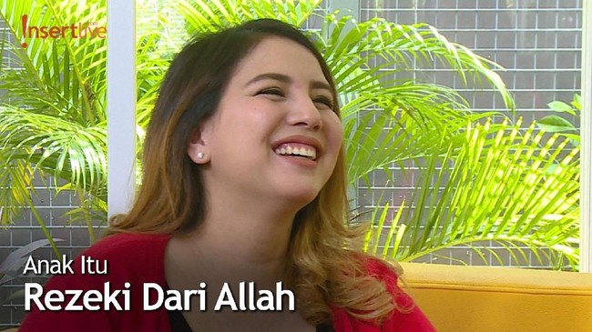 Hamil Anak Kedua, Tya Ariestya Dapat Hadiah Mobil