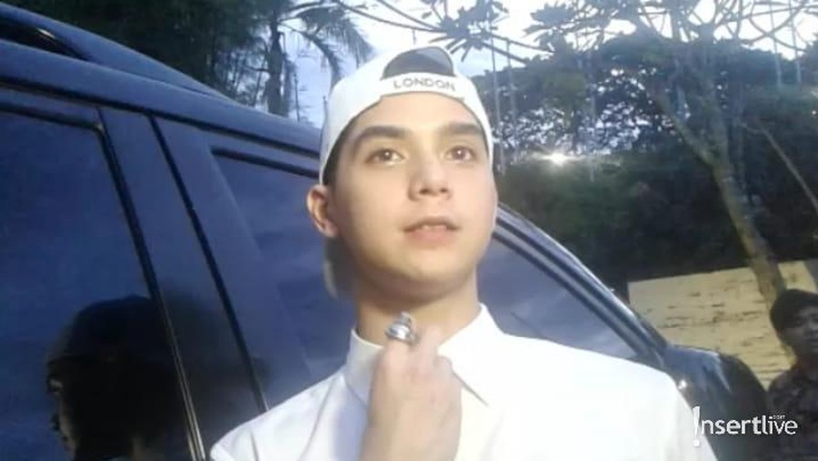 Banjir Dukungan Untuk Ahmad Dhani, Al Ghazali Mengaku Senang Al Ghazali diketahui menghadiri acara Gempita (Gelar Musik Penciota Lagu Indonesia) dan mengaku senang