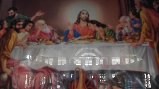 FOTO: Saat Banjir Sentani Terjang Gereja