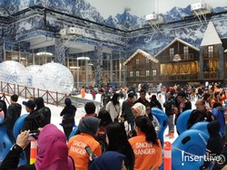 Meriahnya Peresmian Trans Snow World Juanda