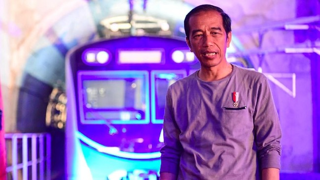 Capres petahana Jokowi mengaku selama berkeliling ke sejumlah daerah banyak mendapat masukan dari masyarakat soal pembangunan infrastruktur.