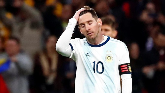 Lionel Messi tidak bisa memastikan bermain membela timnas Argentina pada Piala Dunia 2022 karena faktor usia.