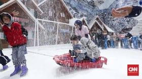 Liburan Merdeka di Trans Snow World, Diskon Rp77 Ribu Pakai Allo Bank