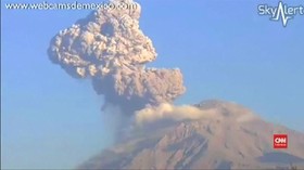 VIDEO: Detik-detik Gunung Berapi Meksiko Meletus
