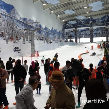 Menikmati Liburan dengan Bermain Salju di Trans Snow World Bekasi