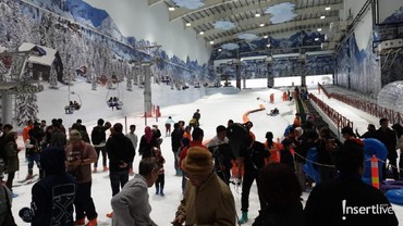 Menikmati Liburan dengan Bermain Salju di Trans Snow World Bekasi