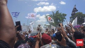 Prabowo Redam Massa yang Gaduh: Kalian yang Bicara atau Saya?
