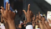 FOTO: Kampanye Terbuka Perdana Jokowi dan Prabowo Kampanye terbuka Pilpres 2019 dimulai hari ini, Minggu (24/3). Jokowi memilih kampanye di Banten, sementara Prabowo menggelar acara di Manado, Sulawesi Utara.
